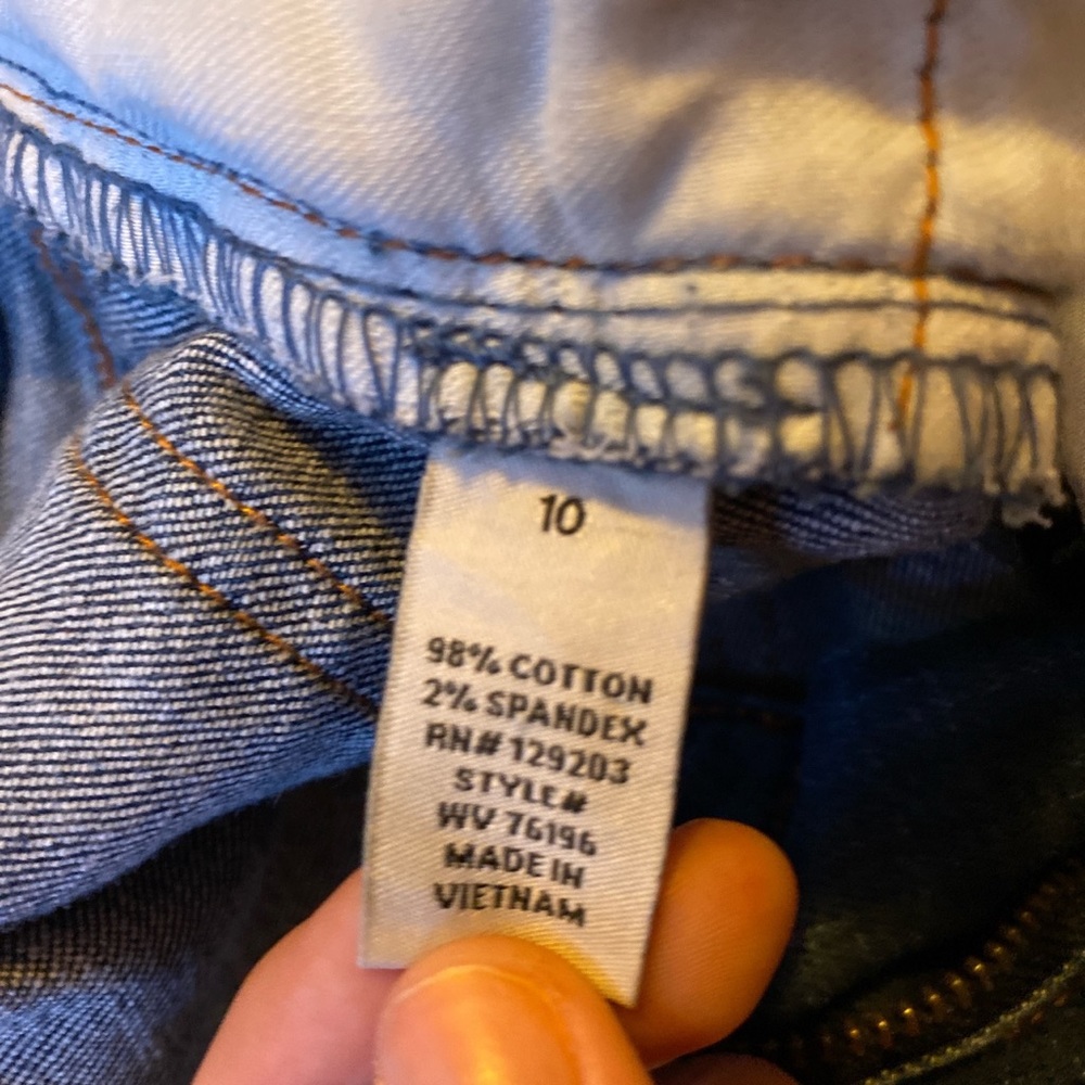 Jeans - Picture 2 of 3